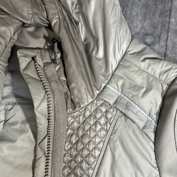 Athleta Rock Ridge Primaloft Jacket - Picture 9 of 12